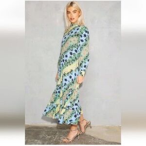 Never Fully Dressed - Johanna Dress Size 2